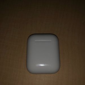 AirPods Generation2 (not wireless charging)